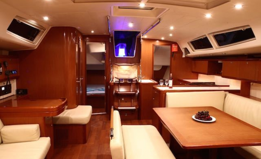 Sail Antares Beneteau Oceanis 54